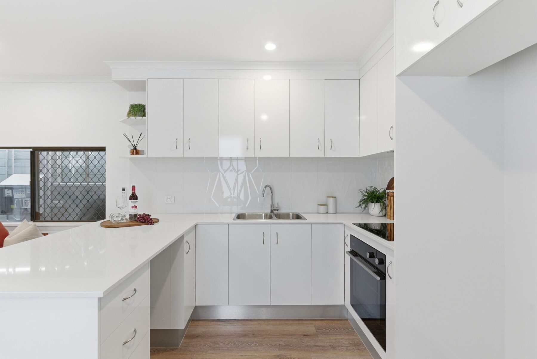Property: 44 Scott St, BUNGALOW, QLD, 4870 photo-9