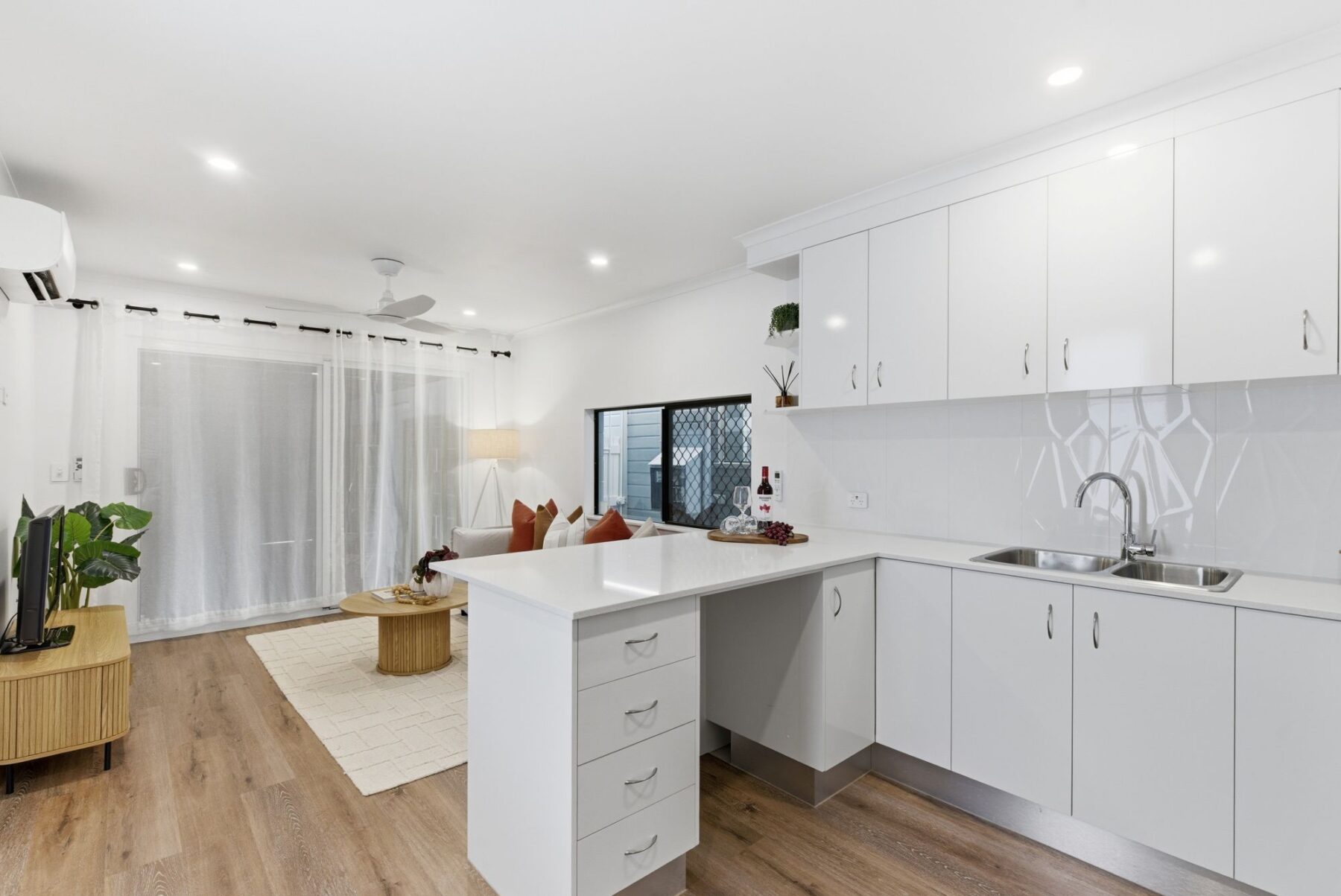 Property: 44 Scott St, BUNGALOW, QLD, 4870 photo-10