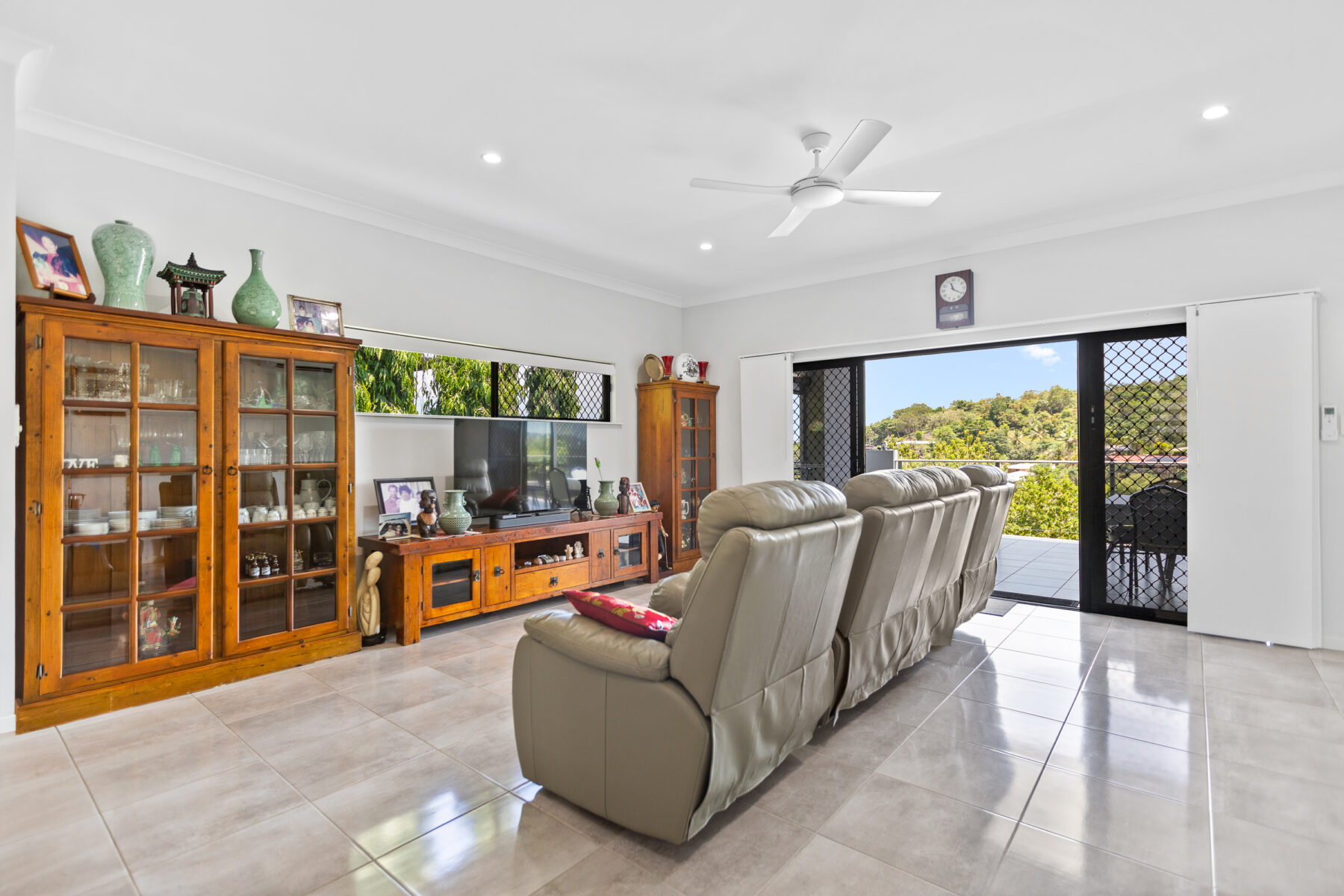 Property: 23 Pheasant Street, BAYVIEW HEIGHTS, QLD, 4868 photo-23