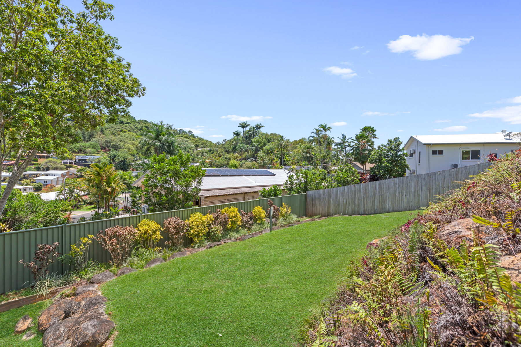Property: 23 Pheasant Street, BAYVIEW HEIGHTS, QLD, 4868 photo-9