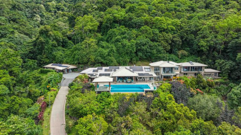 50-52 Lake Morris Road, KANIMBLA, QLD, 4870