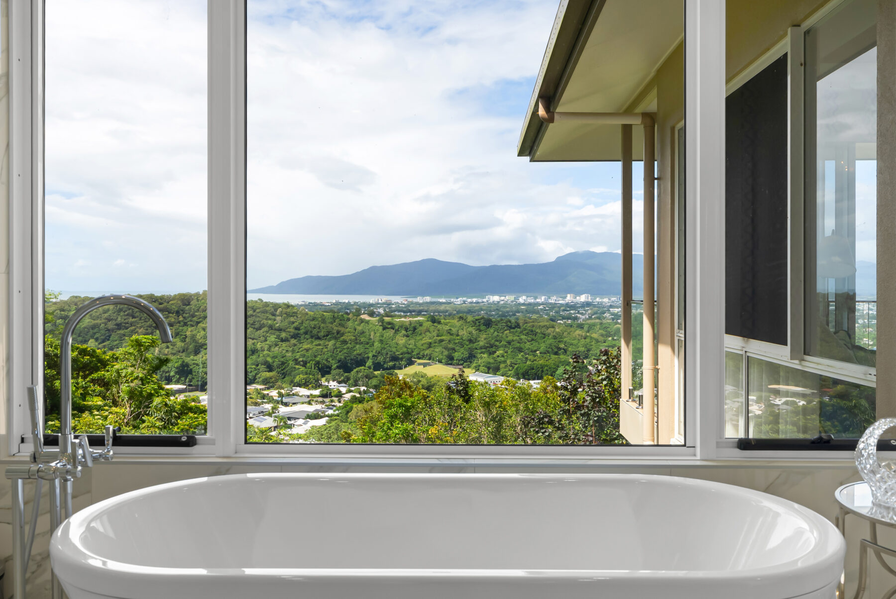 Property: 50-52 Lake Morris Road, KANIMBLA, QLD, 4870 photo-16
