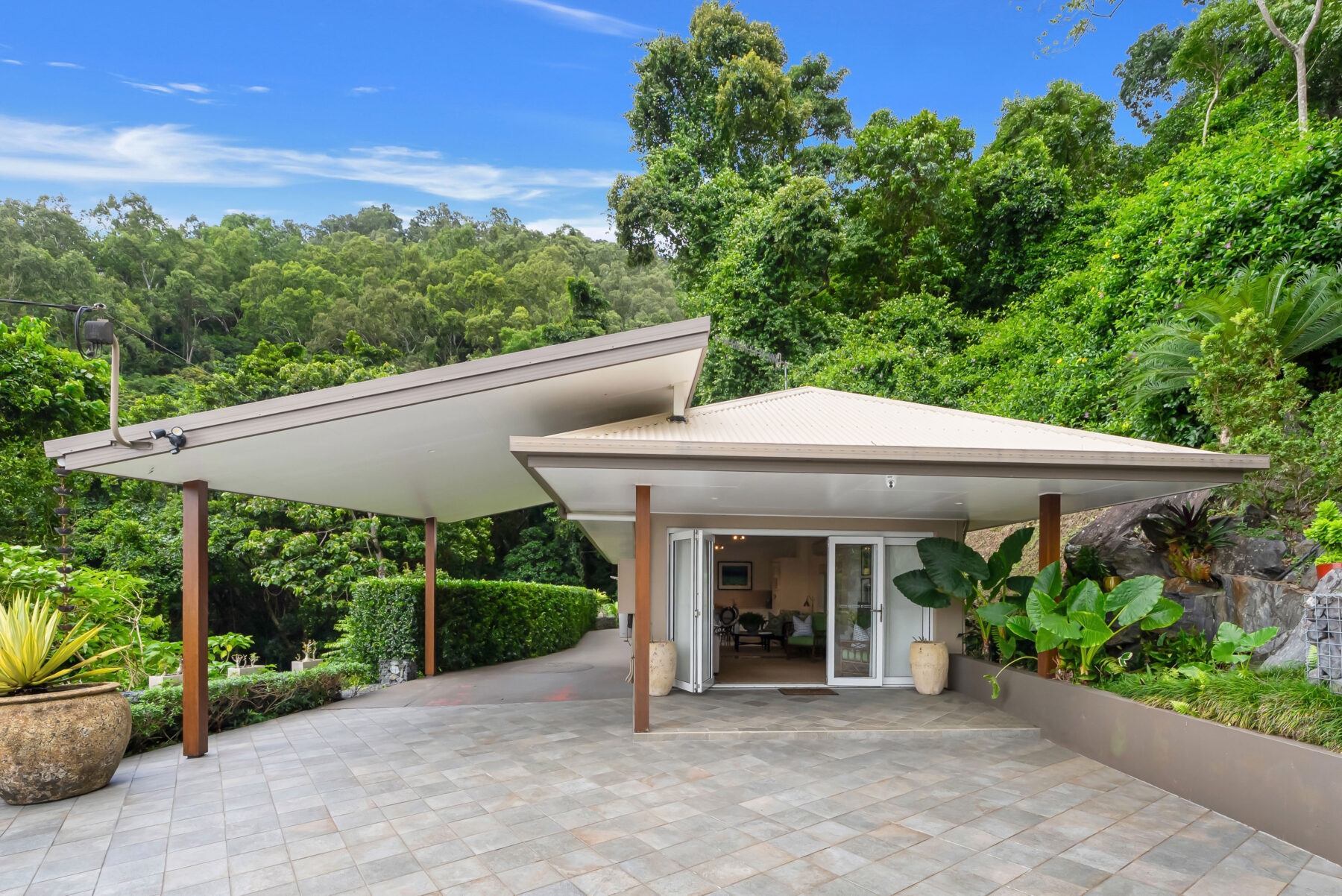 Property: 50-52 Lake Morris Road, KANIMBLA, QLD, 4870 photo-4