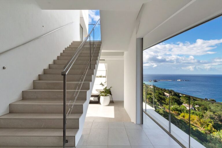 How to market a Cairns home with water views
