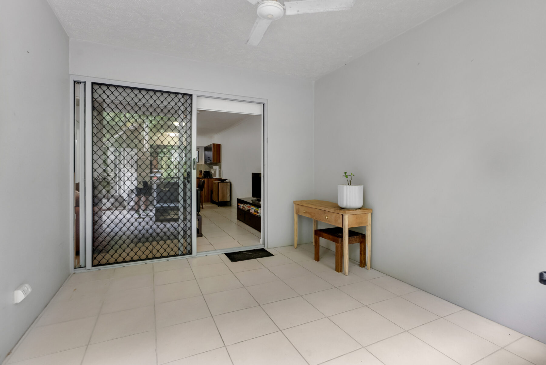 Property: 3/521-525 Varley Street, YORKEYS KNOB, QLD, 4878 photo-7