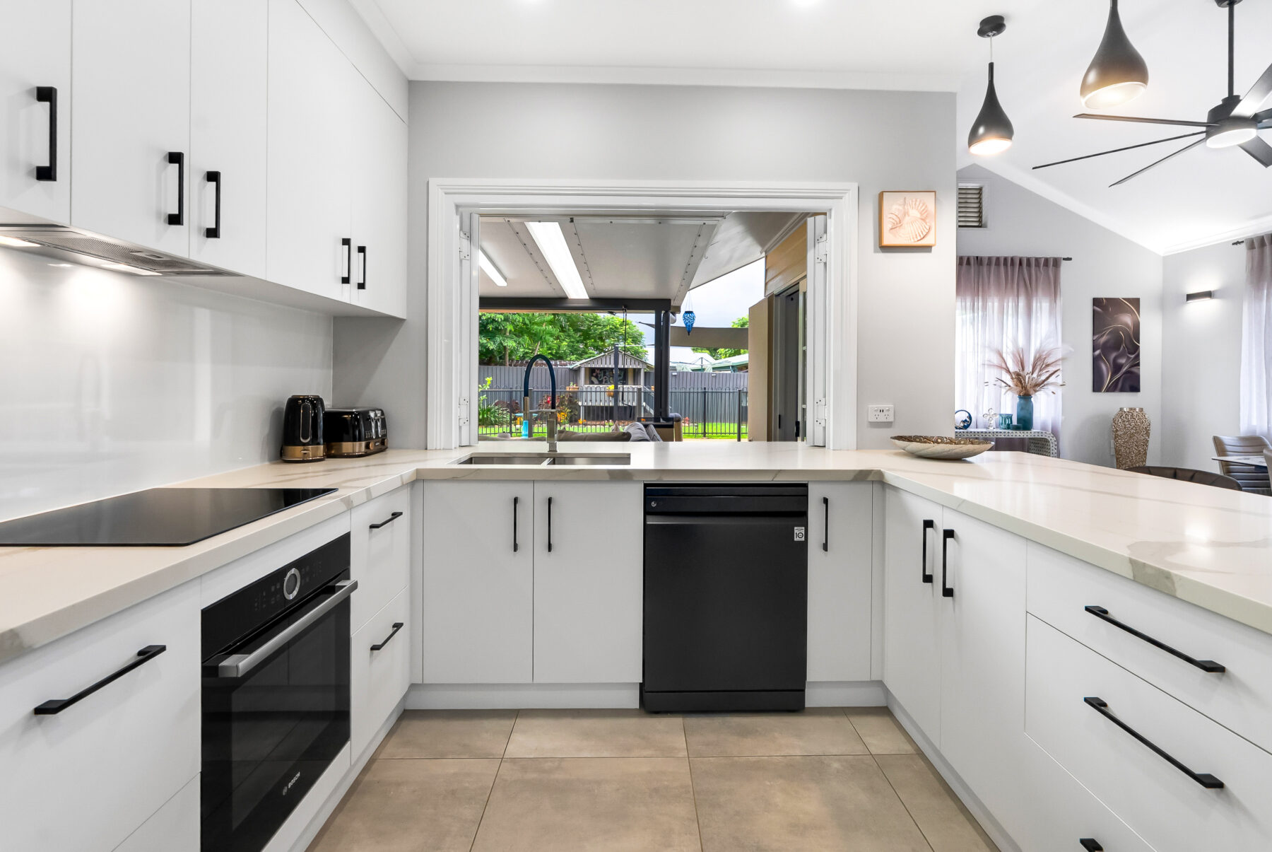 Property: 185 Robert Road, BENTLEY PARK, QLD, 4869 photo-23