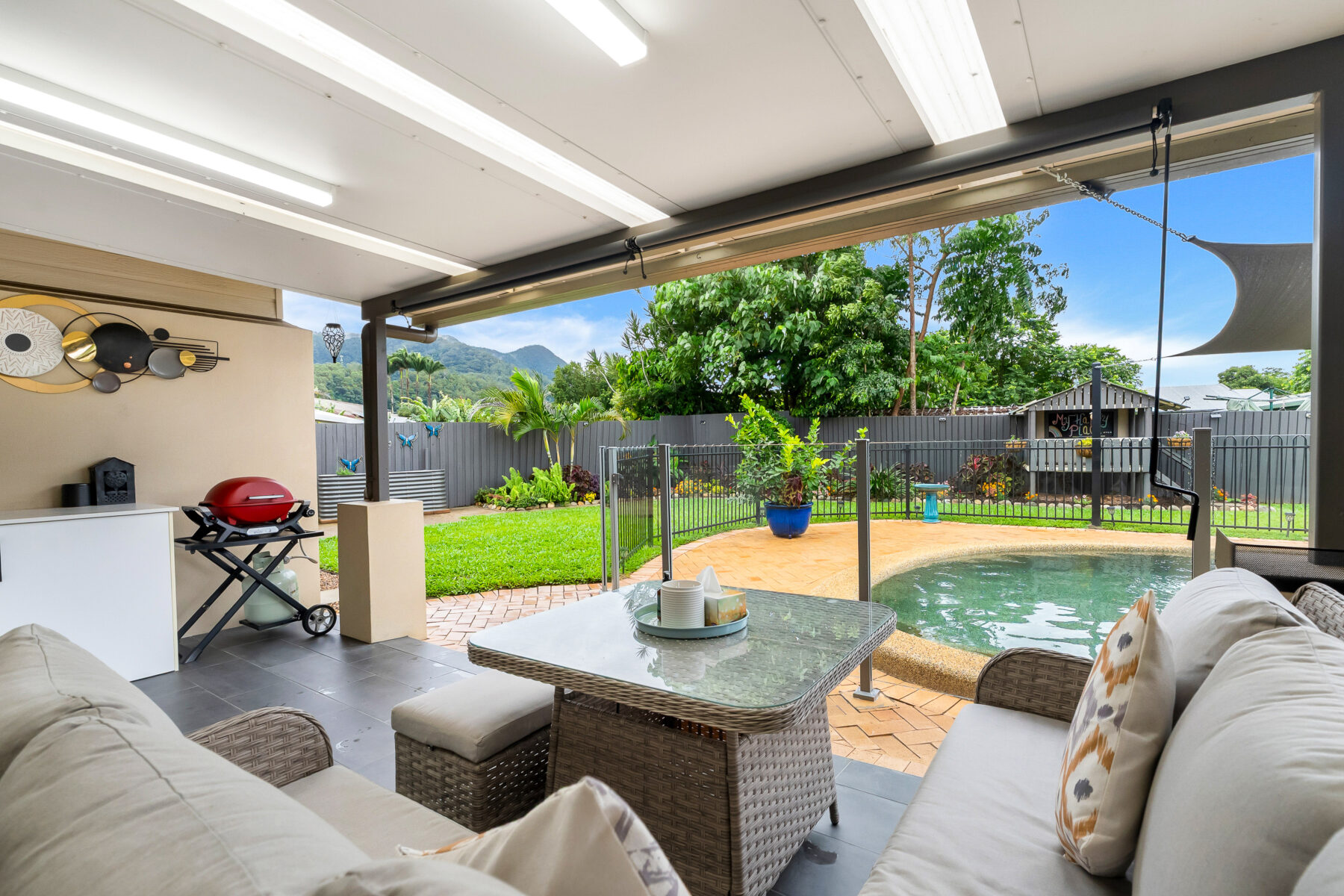 Property: 185 Robert Road, BENTLEY PARK, QLD, 4869 photo-5