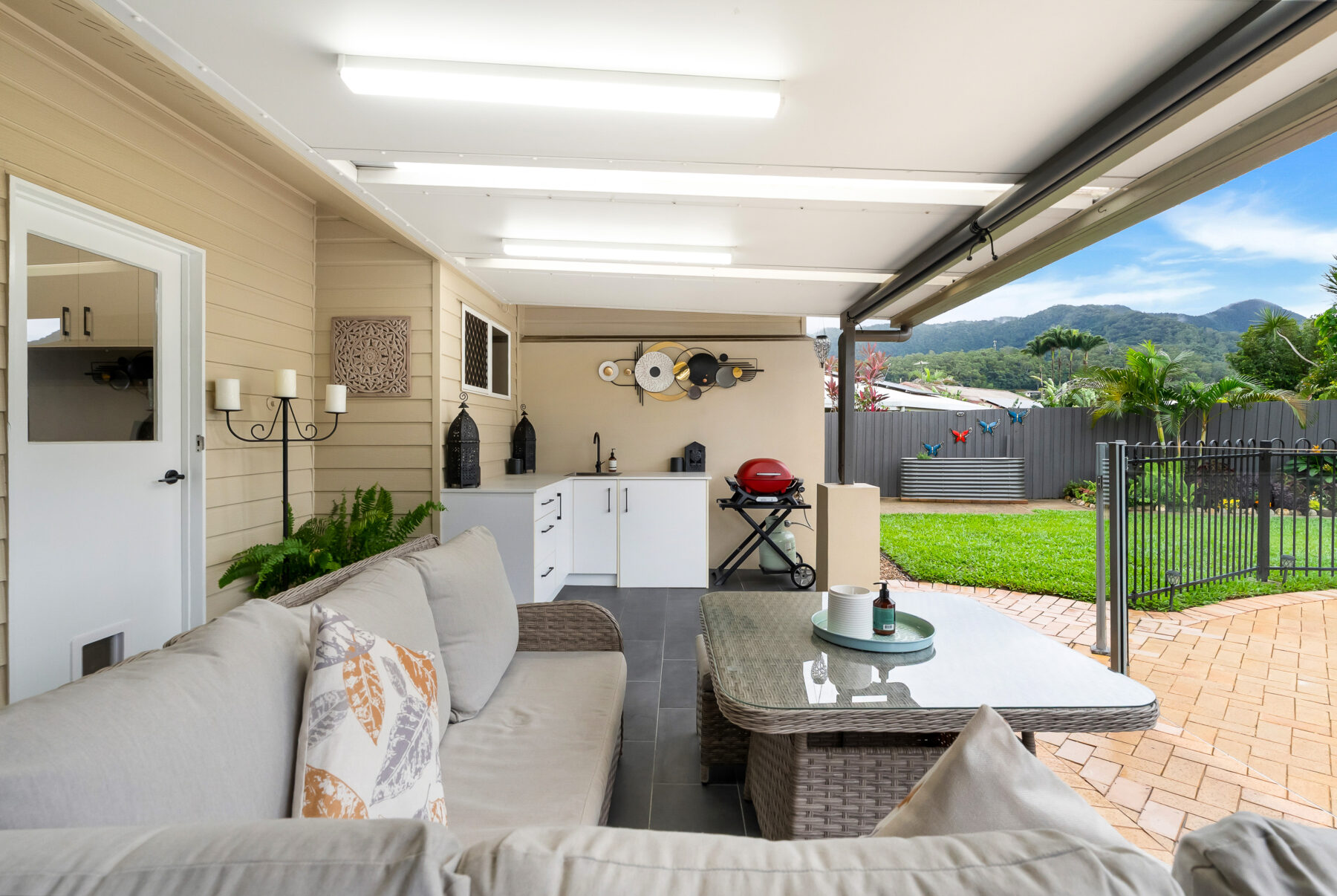 Property: 185 Robert Road, BENTLEY PARK, QLD, 4869 photo-6