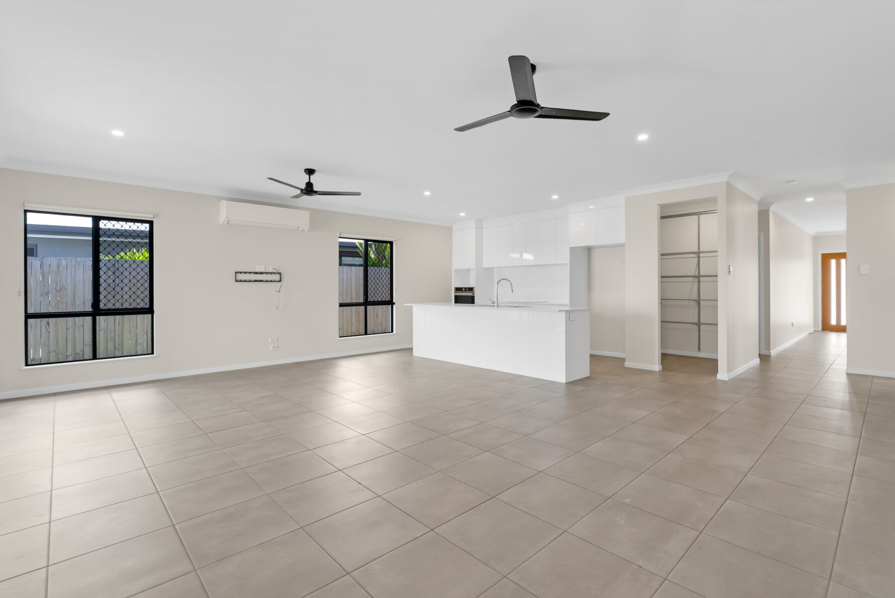 Property: 136 Charringa Link, SMITHFIELD, QLD, 4878 photo-12