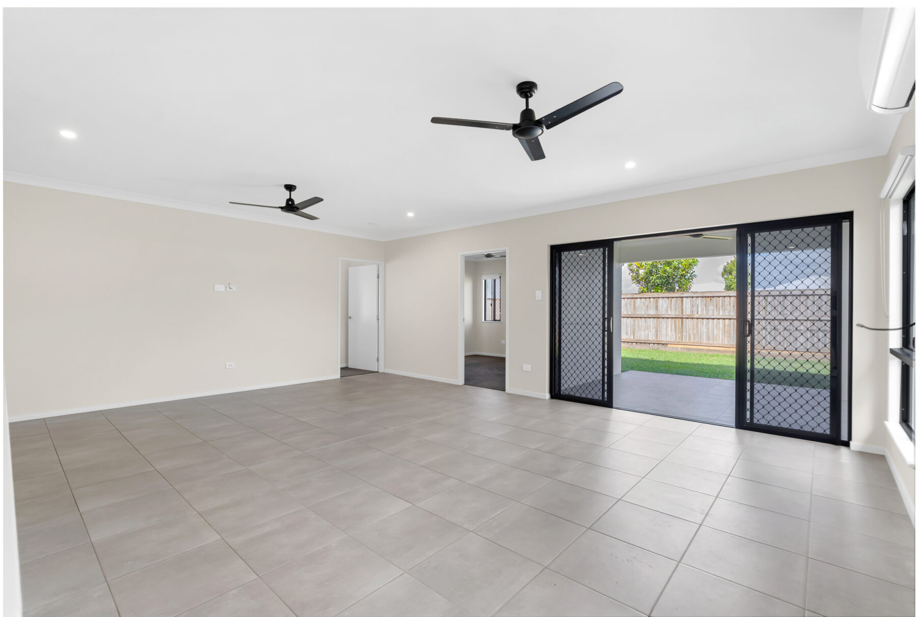 Property: 136 Charringa Link, SMITHFIELD, QLD, 4878 photo-16